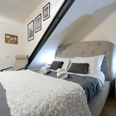 Relais 753 *