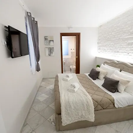 Relais 753 *